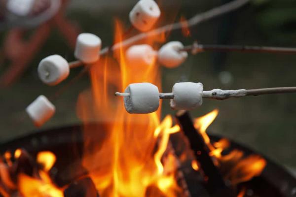 marshmallow campfire